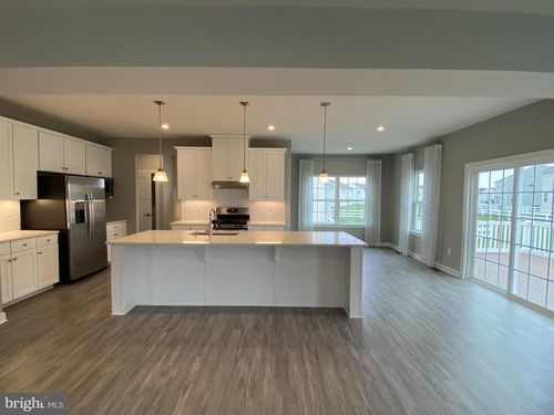 712 Wallasey Dr, MIDDLETOWN, DE, 19709-1547 | Card Image