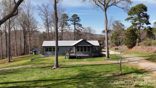 4107 Sandy Plains Rd, Tryon, NC, 28782-7786 | Card Image