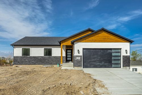 598 Canyon Rd, Tooele, UT, 84074-3132 | Card Image