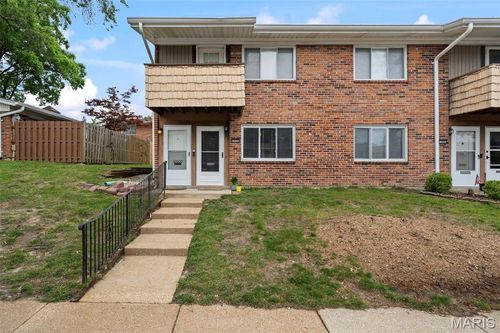 10602 Carroll Wood Way, Saint Louis, MO, 63128-1317 | Card Image