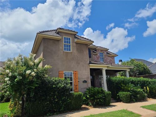 5989 Stonegate Dr, Alexandria, LA, 71303-2199 | Card Image