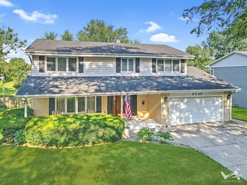 9S115 Nantucket Dr, Darien, IL, 60561-5156 | Card Image