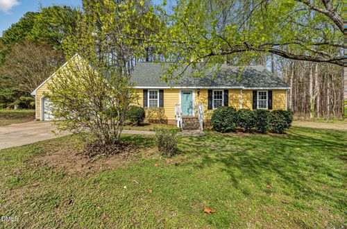 100 Cherrylaurel Dr, Youngsville, NC, 27596-7132 | Card Image