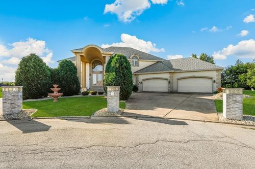 5 Delphi Ct, Tinley Park, IL, 60477-4817 | Card Image