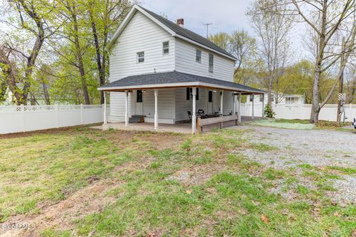 266 Poplar Ave, Valley Falls, NY, 12185-3410 | Card Image