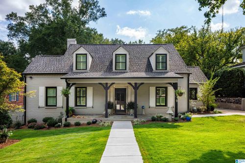 2005 Warwick Ct, BIRMINGHAM, AL, 35209-1357 | Card Image