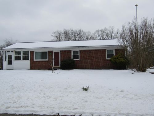 3200 Sandhill Road, Irvine, KY, 40336 | Card Image