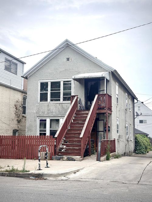 3069 S Lock St, Chicago, IL, 60608-5531 | Card Image