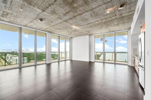 h2701-3470 E Coast Ave, Miami, FL, 33137-3996 | Card Image