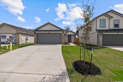 730 Jennifer Way, New Braunfels, TX, 78130-0512 | Card Image