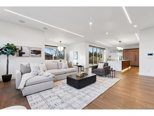 267 S Clermont St, Denver, CO, 80246-1038 | Card Image