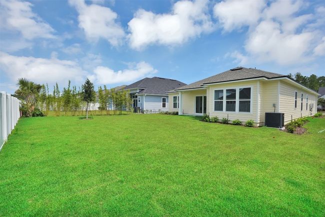 323 Sawgrass Dr, Home with 4 bedrooms, 3 bathrooms and null parking in YULEE FL | Image 32