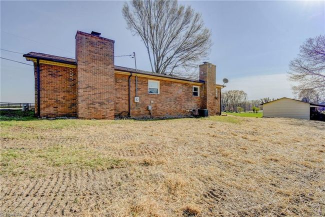 211 Riverside Cir, House other with 3 bedrooms, 1 bathrooms and null parking in Eden NC | Image 32