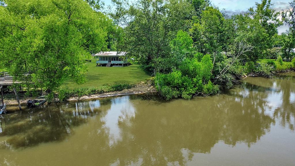 Byrd Parker Dr, Wewahitchka, FL 32465