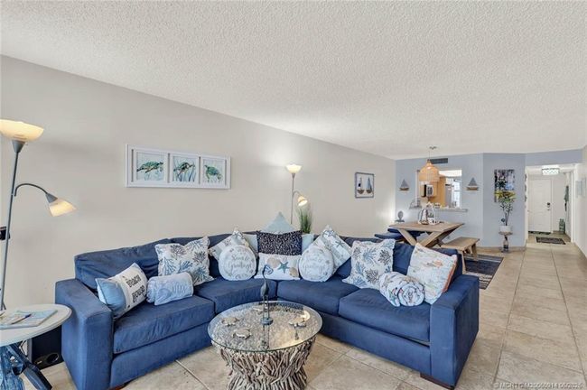 APT-1204 - 9600 Ocean Dr, Condo with 2 bedrooms, 2 bathrooms and null parking in Jensen Beach FL | Image 16