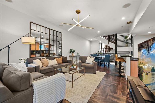 Living Room | Image 5