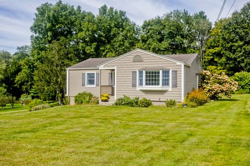 14 Echo Valley Dr, Hampden, MA, 01036-9715 | Card Image