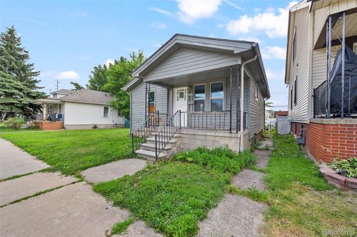 5444 Hartwell St, Dearborn, MI, 48126-3311 | Card Image