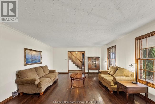 7819 Rivard Line, House other with 5 bedrooms, 4 bathrooms and null parking in Grande Pointe ON | Image 11