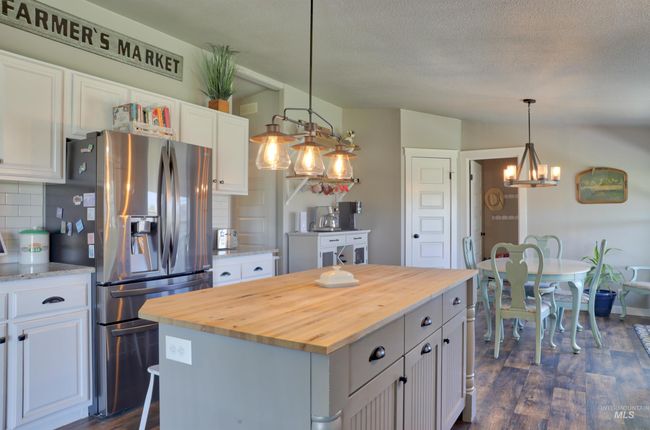 29492 Farmway Rd, House other with 4 bedrooms, 2 bathrooms and 5 parking in Caldwell ID | Image 14
