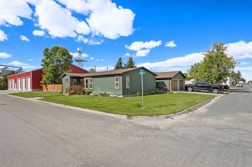 421 1st Avenue S, Fairfield, MT, 59436 | Card Image