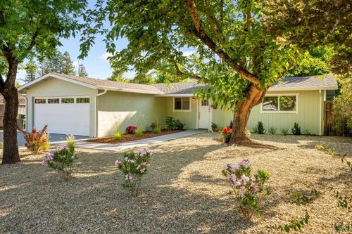 15384 Marty Dr, Glen Ellen, CA, 95442-9306 | Card Image
