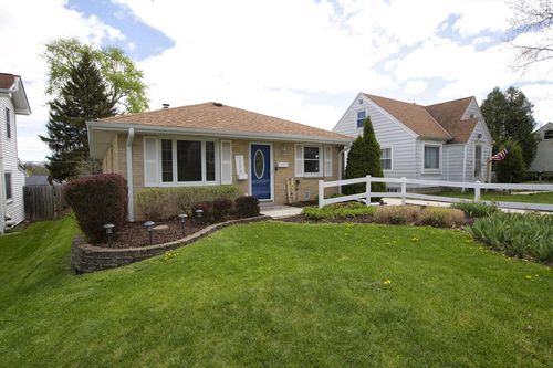 1326 S 122nd Street, WEST ALLIS, WI, 53214 | Card Image