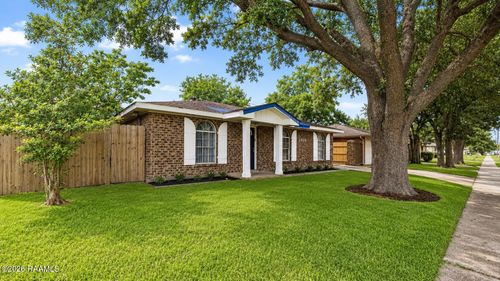 2809 Dove Avenue, Marrero, LA, 70072 | Card Image