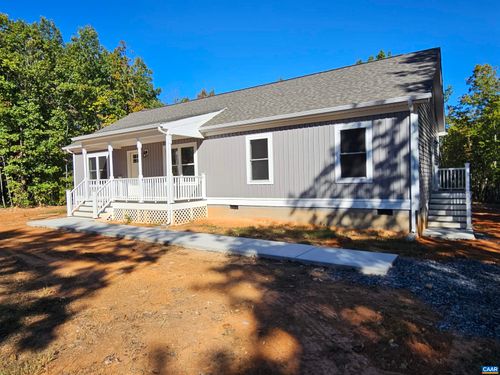 121 Sharps Creek Dr, Scottsville, VA, 24590-3136 | Card Image