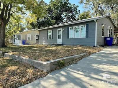 1844 Elmdale Avenue, House other with 3 bedrooms, 1 bathrooms and null parking in Junction City KS | Image 1