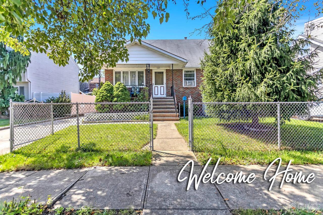 Bamford Ave, Woodbridge, NJ 07095