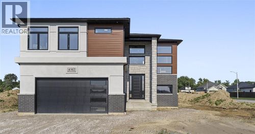 4512 Ursula Crt, Comber, ON, N0P1J0 | Card Image