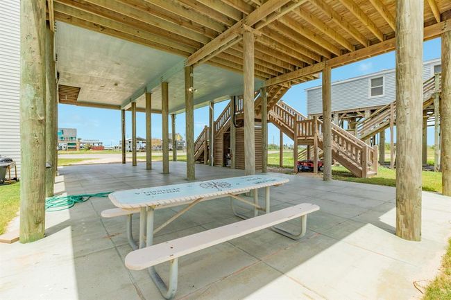 2176 Highway 87, House other with 3 bedrooms, 2 bathrooms and 4 parking in Gilchrist TX | Image 34