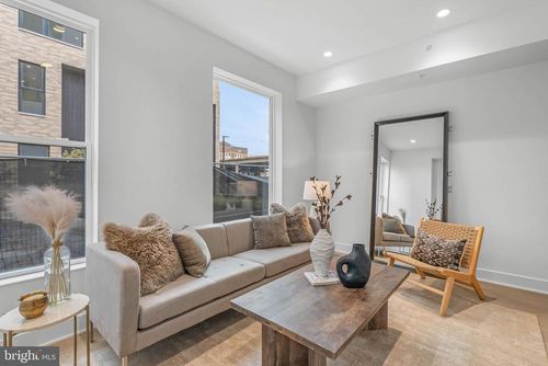 h3a-635 N 7th St, PHILADELPHIA, PA, 19123-3416 | Card Image