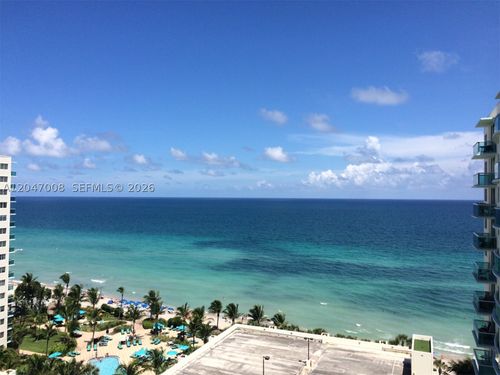 14z-3901 S Ocean Dr, Hollywood, FL, 33019-3004 | Card Image