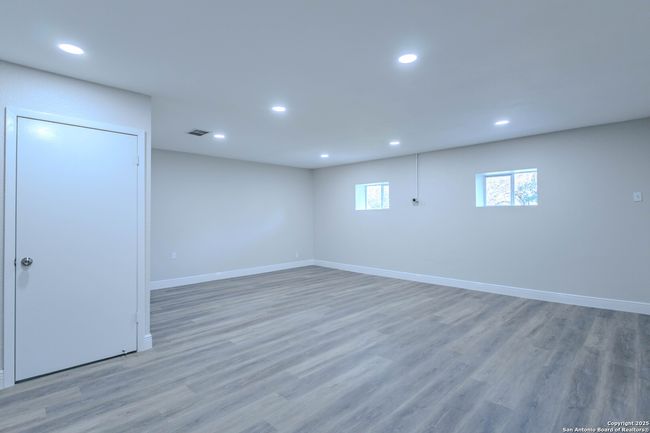 10215 Rafter O Trl, House other with 5 bedrooms, 2 bathrooms and null parking in Helotes TX | Image 25