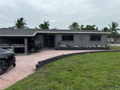 1241 Nw 196th St, Miami Gardens, FL, 33169-3079 | Card Image