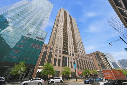 3303-1111 S Wabash Ave, Chicago, IL, 60605-2643 | Card Image