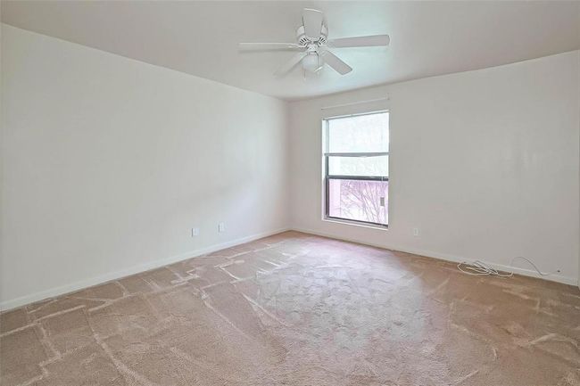 APT-27 - 3045 Walnut Bend Ln, House attached with 3 bedrooms, 2 bathrooms and null parking in Houston TX | Image 10