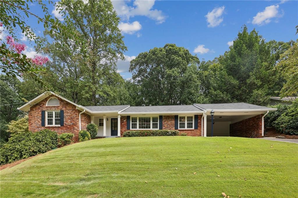 Castleton Dr, Sandy Springs, GA 30328