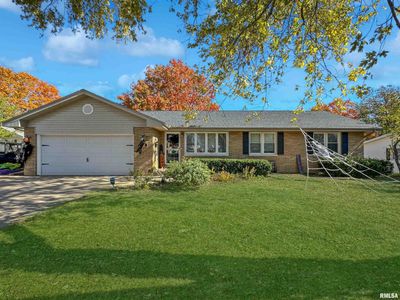 102 S Hollybrook Drive, House other with 3 bedrooms, 1 bathrooms and null parking in Chillicothe IL | Image 1