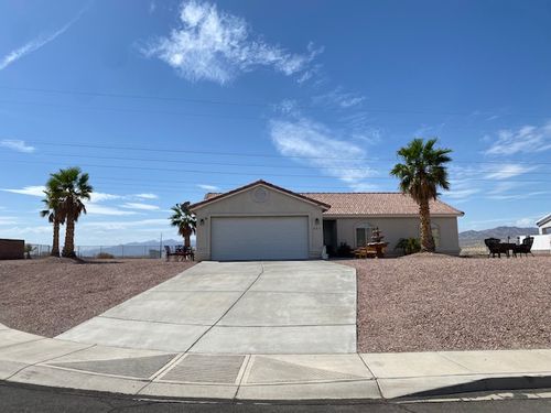 457 Chablis Ct, Bullhead City, AZ, 86429-7435 | Card Image