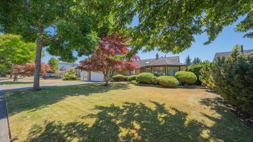 14076 19a Ave, Surrey, BC, V4A7Z6 | Card Image