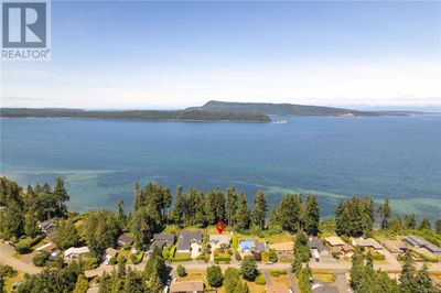 4823 Ocean Trail, House other with 4 bedrooms, 3 bathrooms and null parking in Bowser BC | Image 3