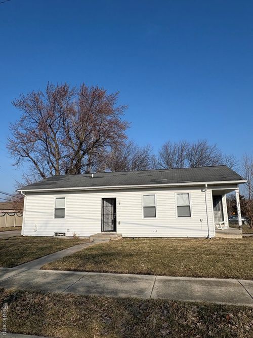 433 Navahoe St, Detroit, MI, 48215-3022 | Card Image
