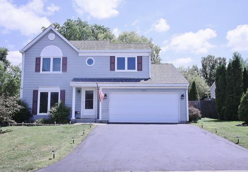 2022 Redwood Dr, Round Lake Beach, IL, 60073-1382 | Card Image