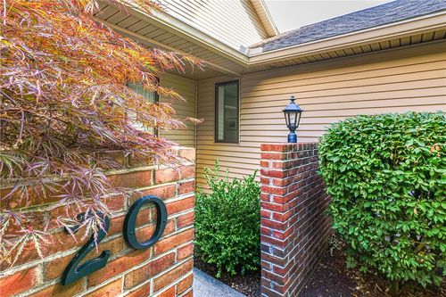 20 Greenwood Park, Pittsford, NY, 14534 | Card Image