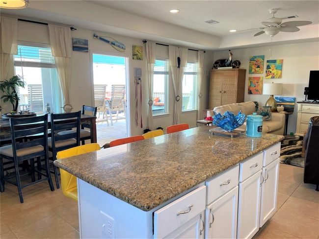 You can cook and still enjoy the view | Image 12