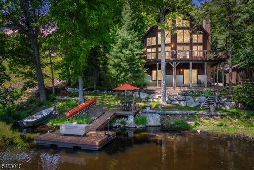 43 Croft Rd, Lake Hopatcong, NJ, 07849-1023 | Card Image