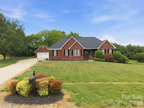 127 Fisher Farm Ct, China Grove, NC, 28023-5738 | Card Image